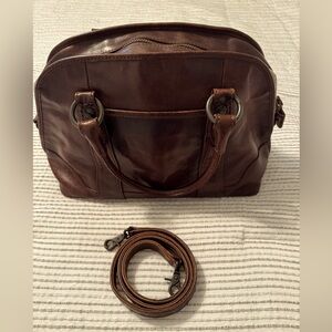 Frye Women’s Handbag, Brown leather, Excellent clean condition. Beautiful bag.